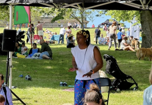 Wendy Shearer storytelling at summer festival